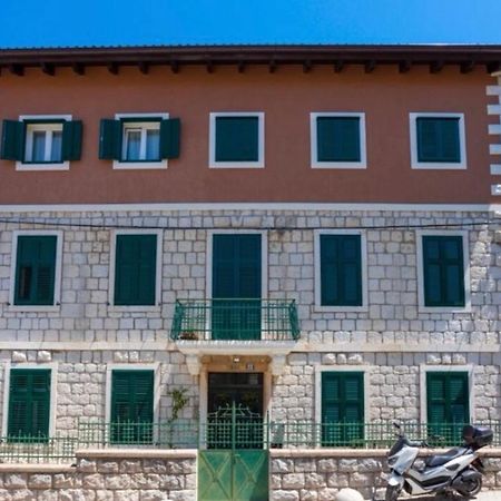 Luxurious Apartment Bella Lux In City Center With Free Parking Included! Spalato Esterno foto