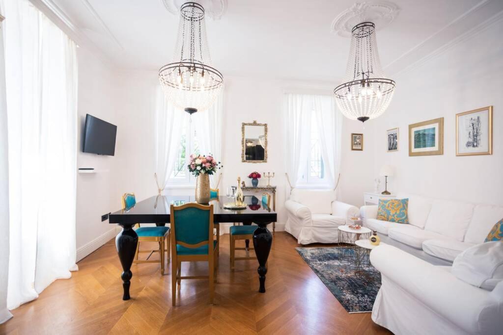 Luxurious Apartment Bella Lux In City Center With Free Parking Included! Spalato Esterno foto